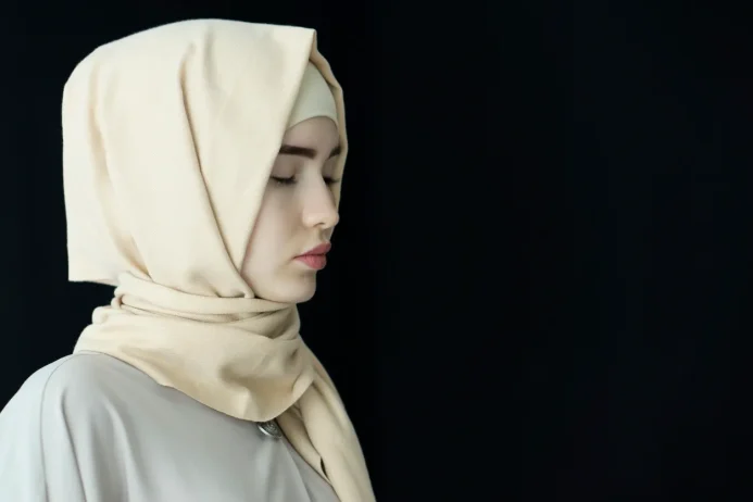 Should Christian Women Wear Head Coverings? My Journey Through Scripture